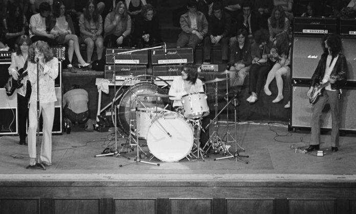 Led-Zeppelin-Live-1969-Ron-Raffaelli
