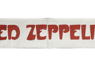 Редкий баннер Led Zeppelin с Earl’s Court 1975 года продан за £1,500
