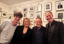 Новая музыка, написанная John Paul Jones, была представлена в Лондоне