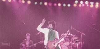 Вот ранее не виденные фотографии Led Zeppelin, выступающих в Бремене в 1980 году