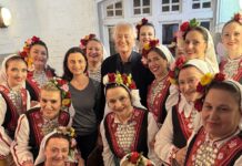 Джимми Пейдж посетил концерт болгарского хора в Лондоне