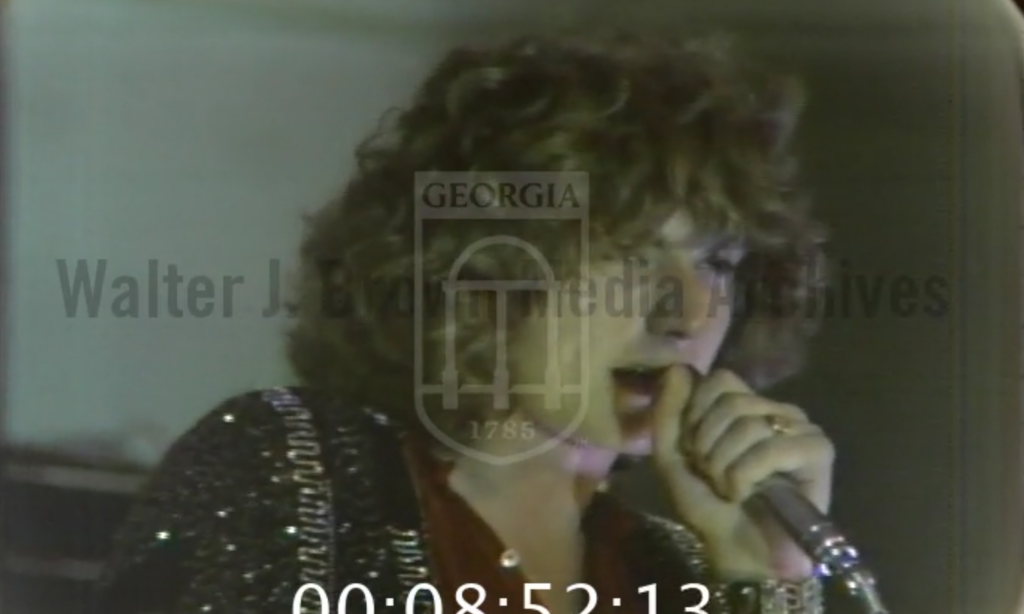 Led Zeppelin записывают рекламное видео для 'Good Times, Bad Times' в клубе Thee Image в Майами, Флорида, 14 февраля 1969 года (Медиа-архив Уолтера Дж. Брауна и коллекция премий Пибоди)
