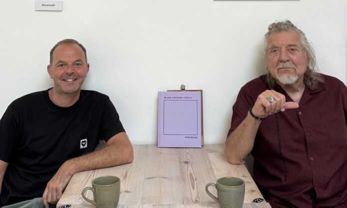Tom-Hicks-Robert-Plant-seated